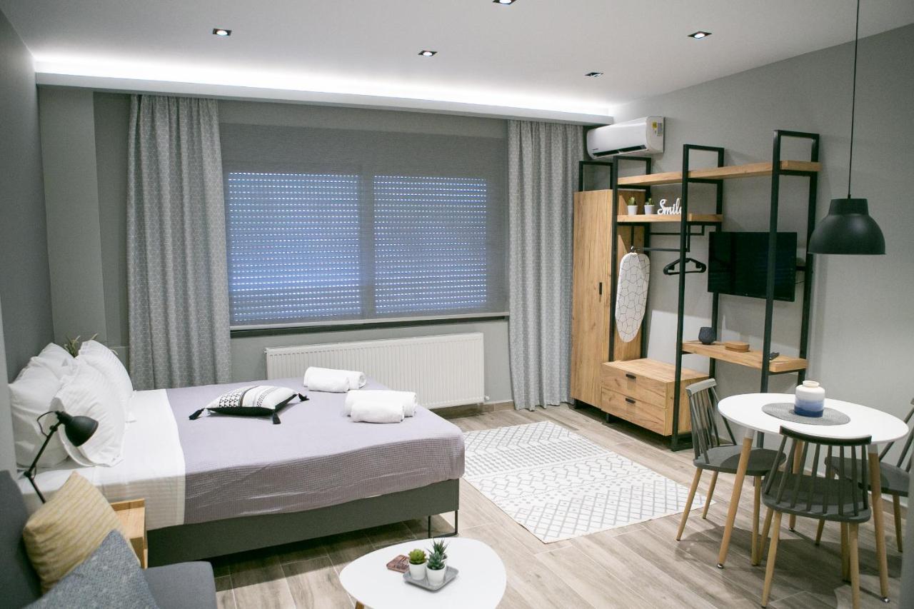 Sts Eight 6.1 Apartment Tesalonika Bagian luar foto
