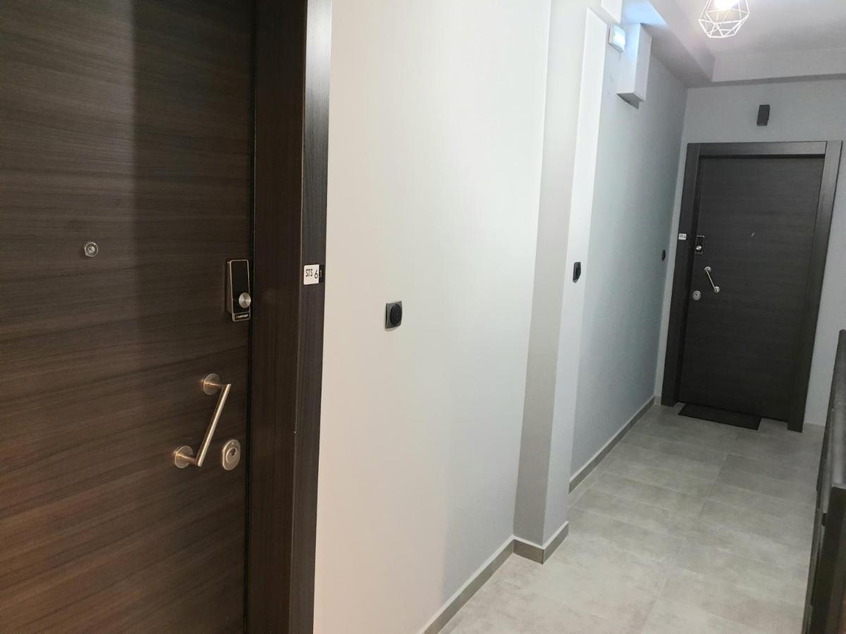 Sts Eight 6.1 Apartment Tesalonika Bagian luar foto